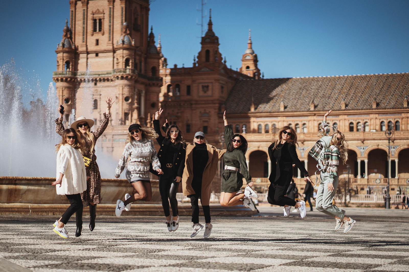 Doce influencers descubren el lado más 'beauty' de Sevilla en la IX edición de CosmetikTrip