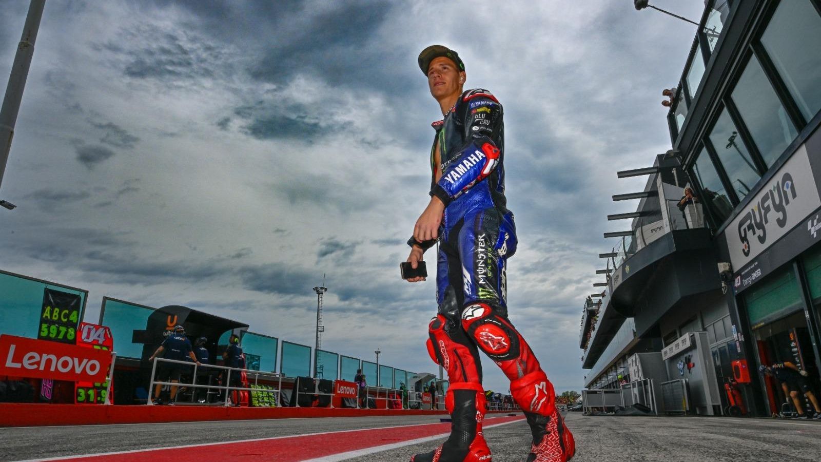 Quartararo camina solo en su batalla contra las Ducati.