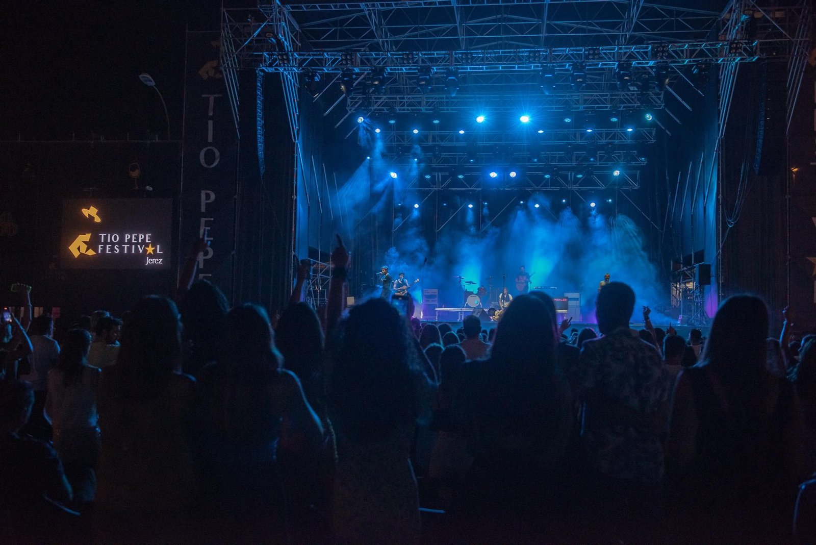 Imágenes de los conciertos de Marlon y Dvicio en Las Copas de Jerez