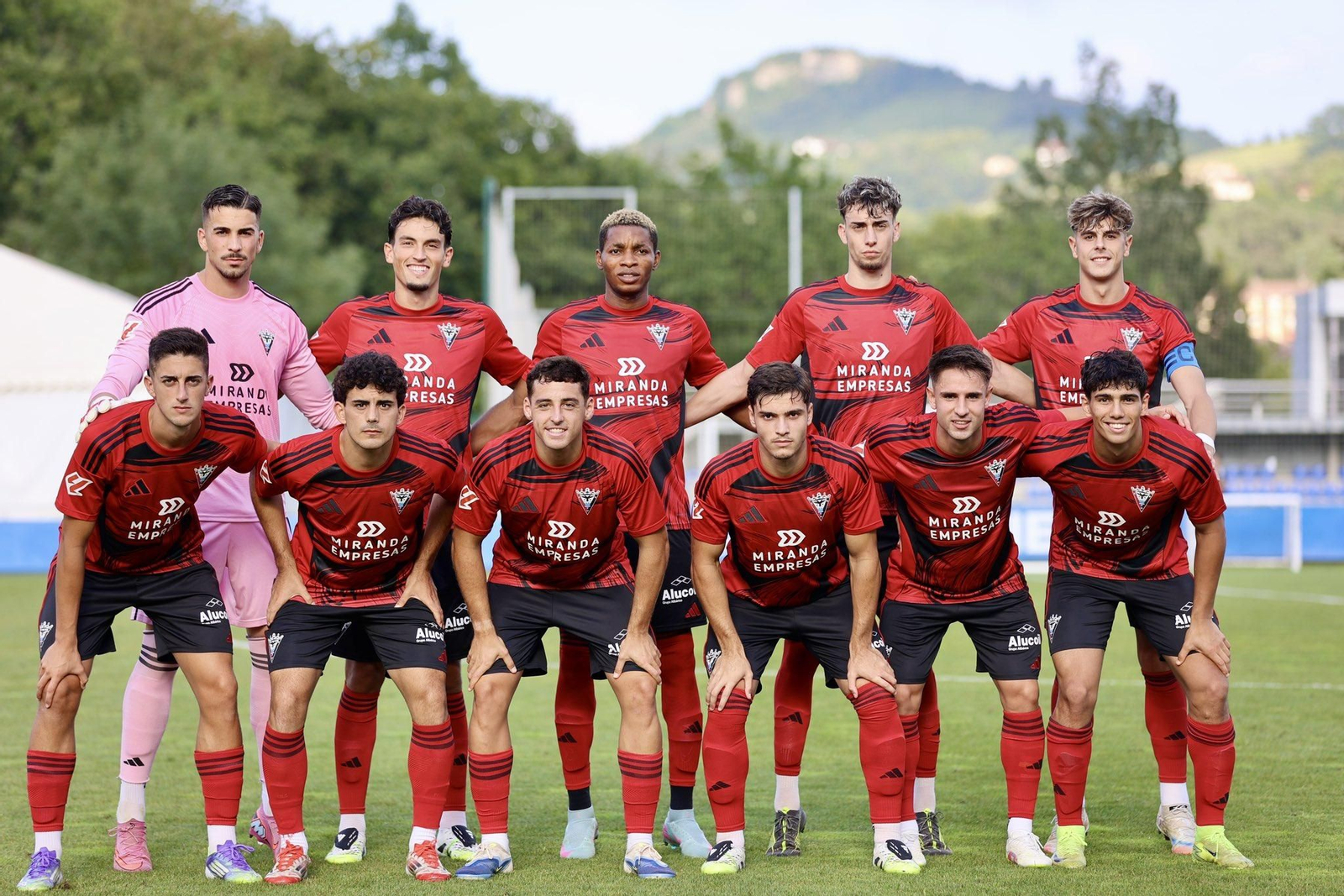 Alineación del Mirandés en el último amistoso.