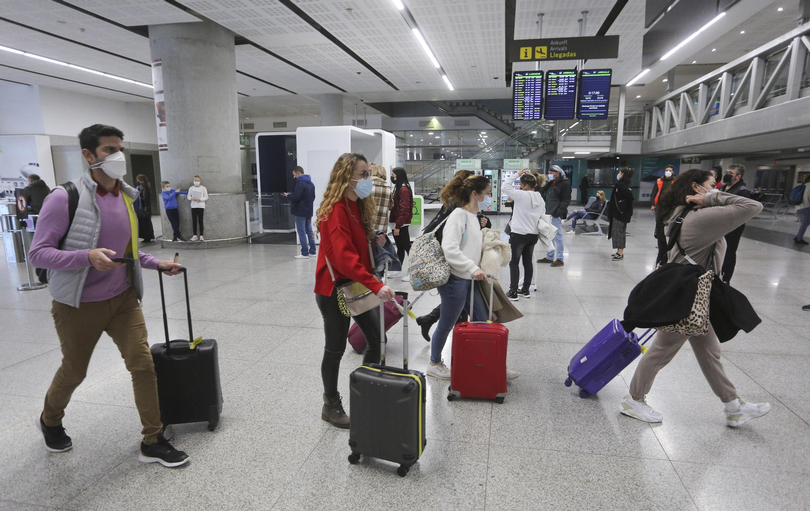 Andalucía recibe en verano casi el mismo número de turistas que en 2019