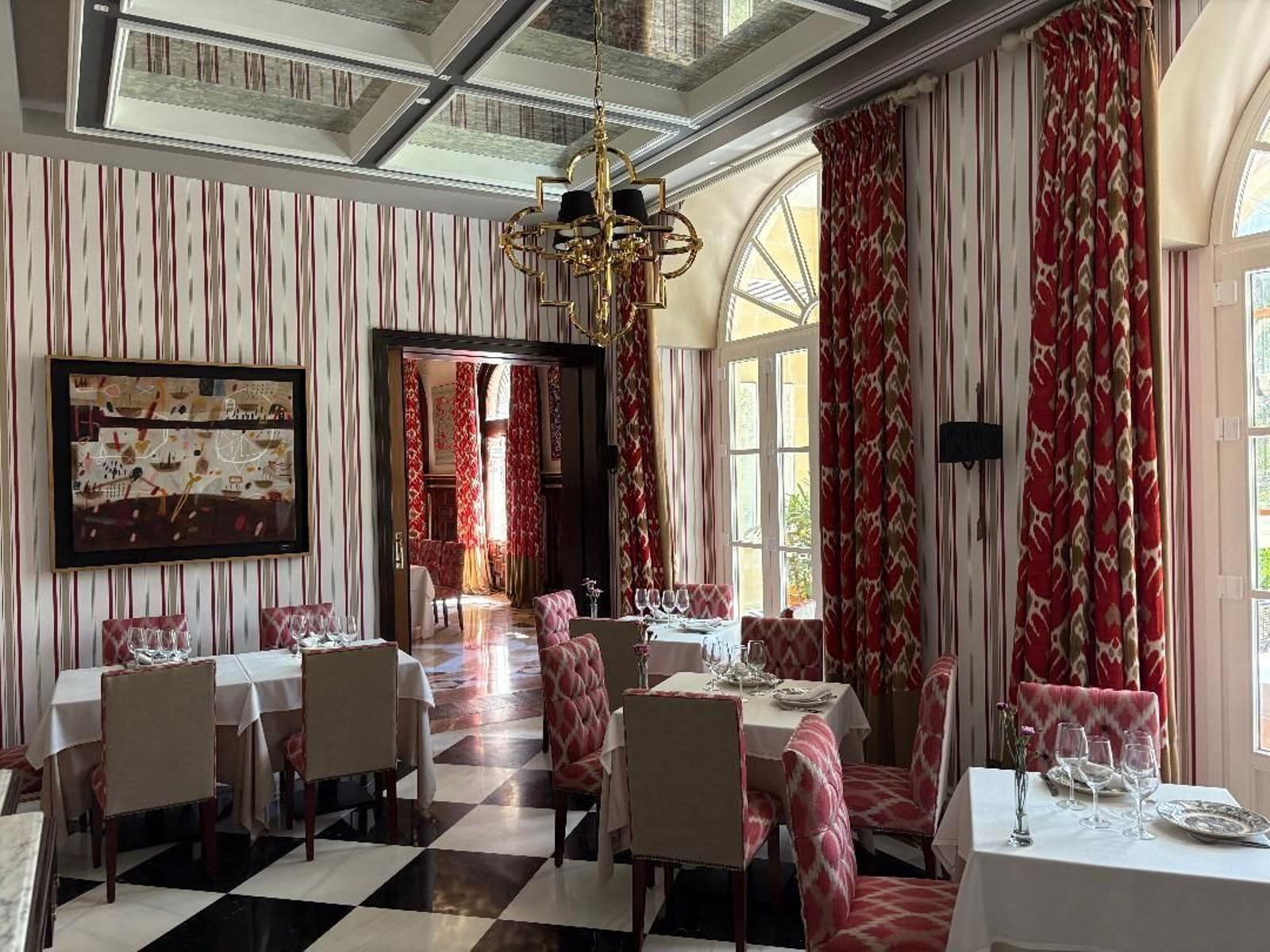 Imágenes del interior de uno de los hoteles más lujosos de Cádiz: el hotel Casa Palacio María Luisa de Jerez Imágenes del interior de uno de los hoteles más lujosos de Cádiz: el hotel Casa Palacio María Luisa de Jerez