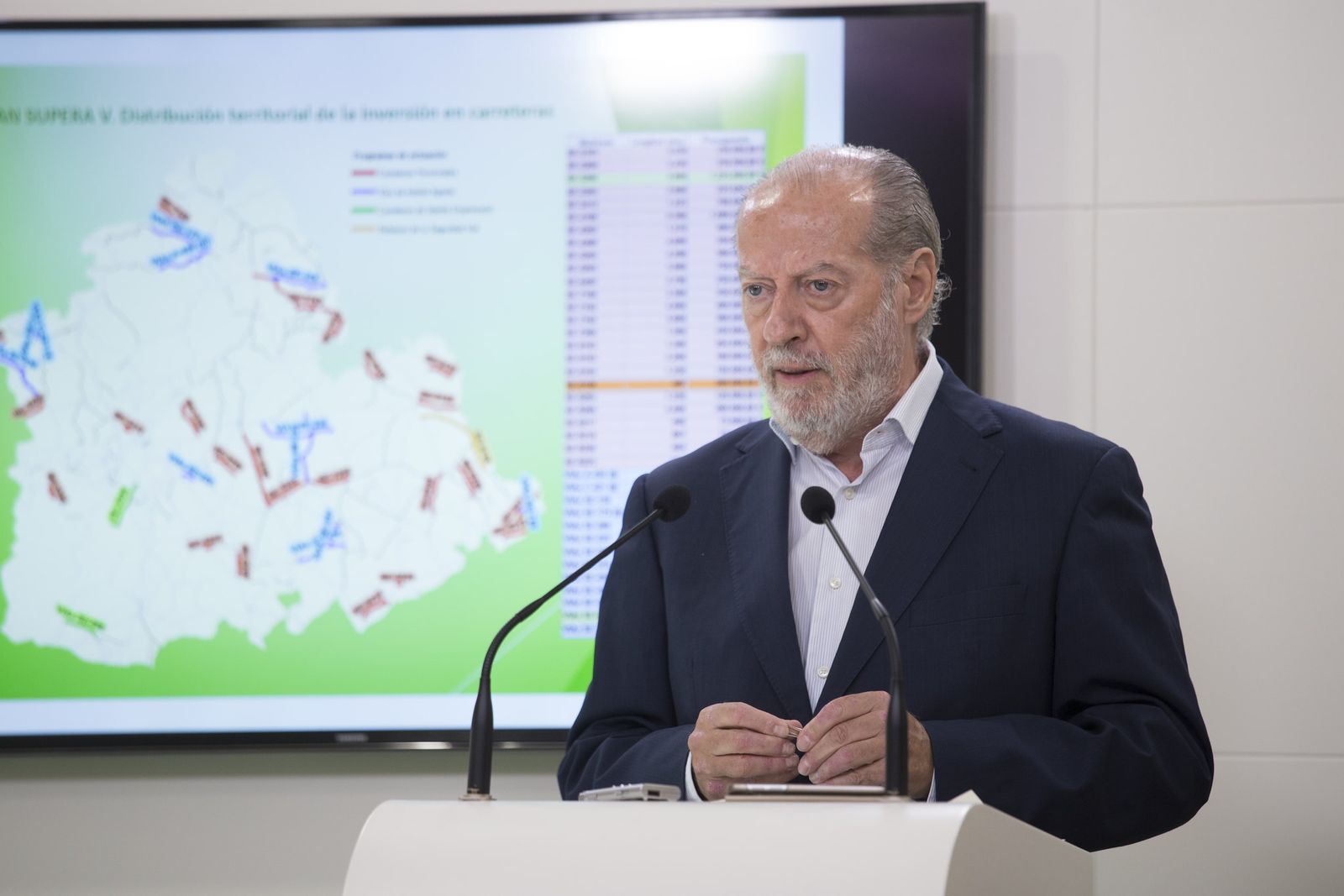 El presidente de la Diputación de Sevilla, Fernando Rodríguez Villalobos.