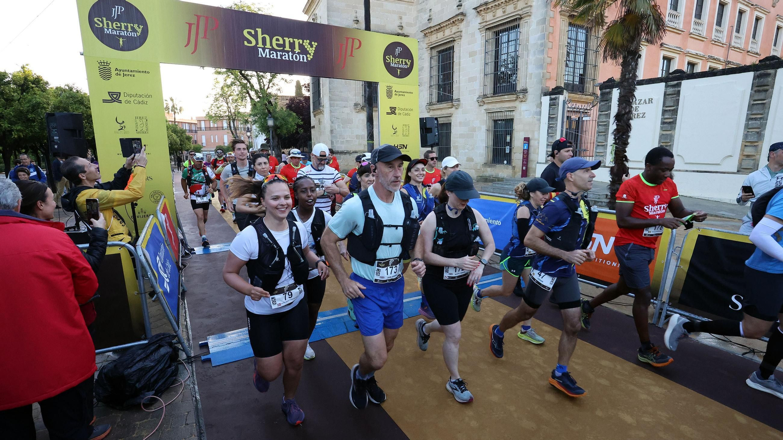 Búscate en la Sherry Maratón 2025 de Jerez (I)