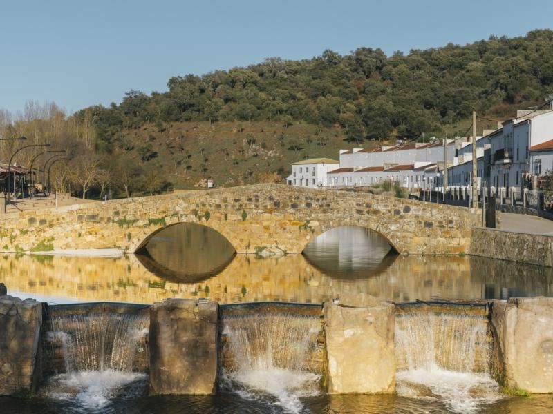 Estos son los pueblos más agradables de Sevilla para visitar en verano: fresquitos y con mucha vida