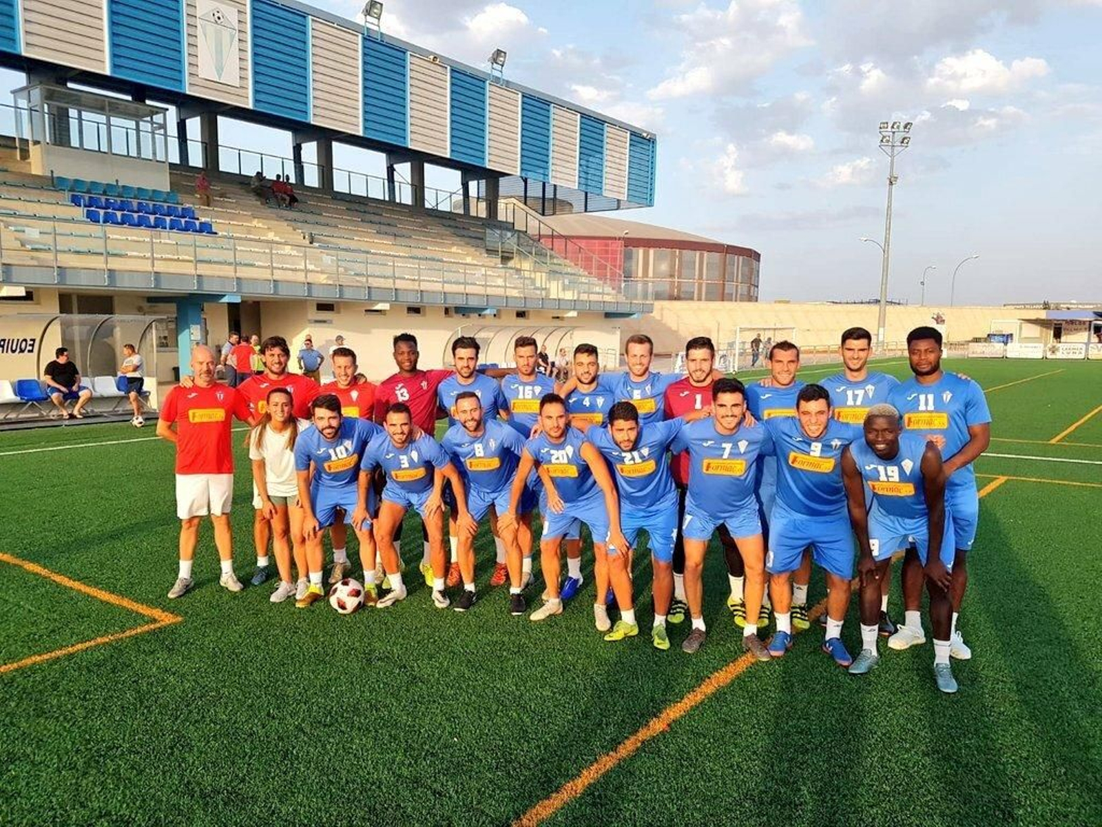 El Villarrubia, en su primera foto de familia esta pretemporada.