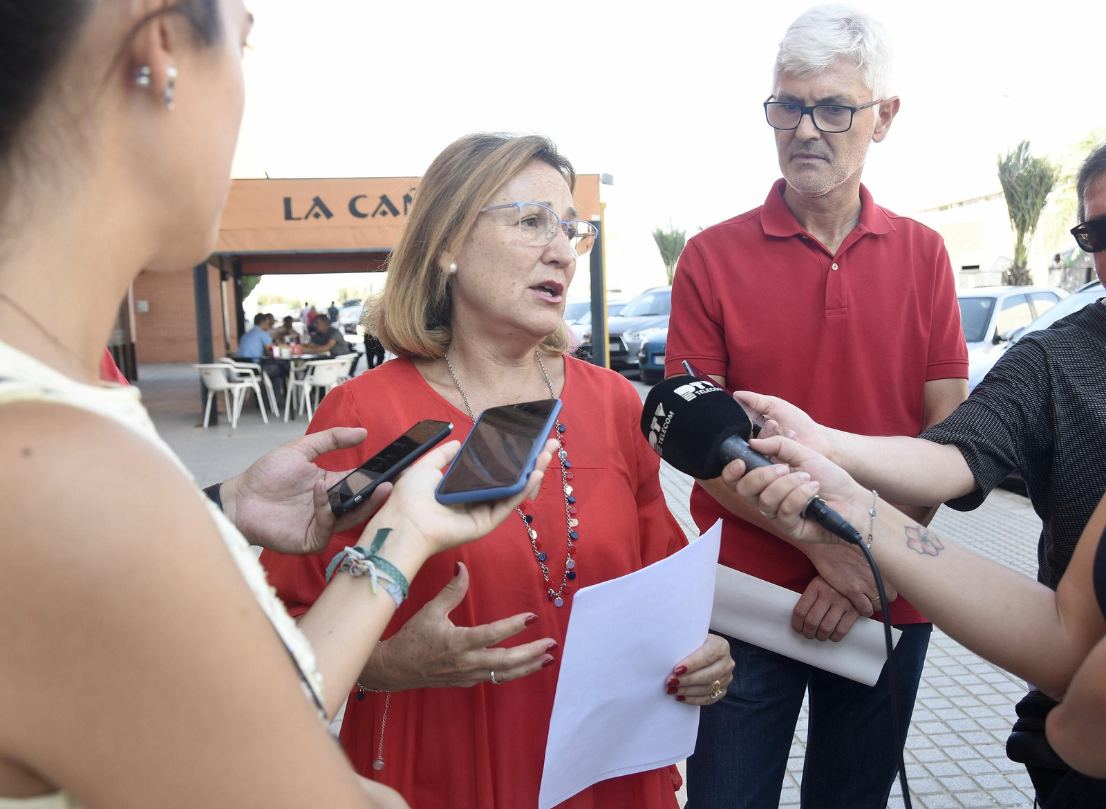 Laura Ruiz, concejala del PP, durante una atención a medios.
