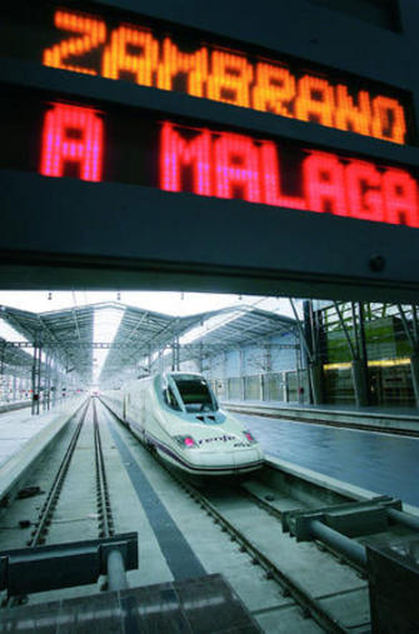 Un AVE en la estación María Zambrano de Málaga.