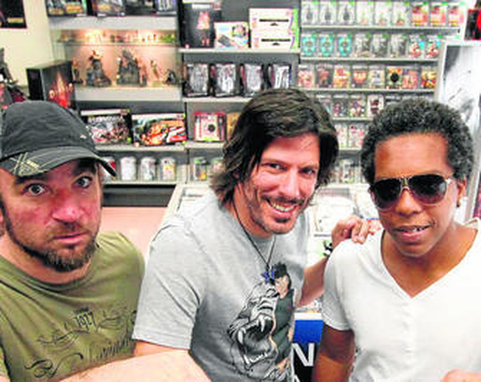 Los componentes de Excéntrico Milú.