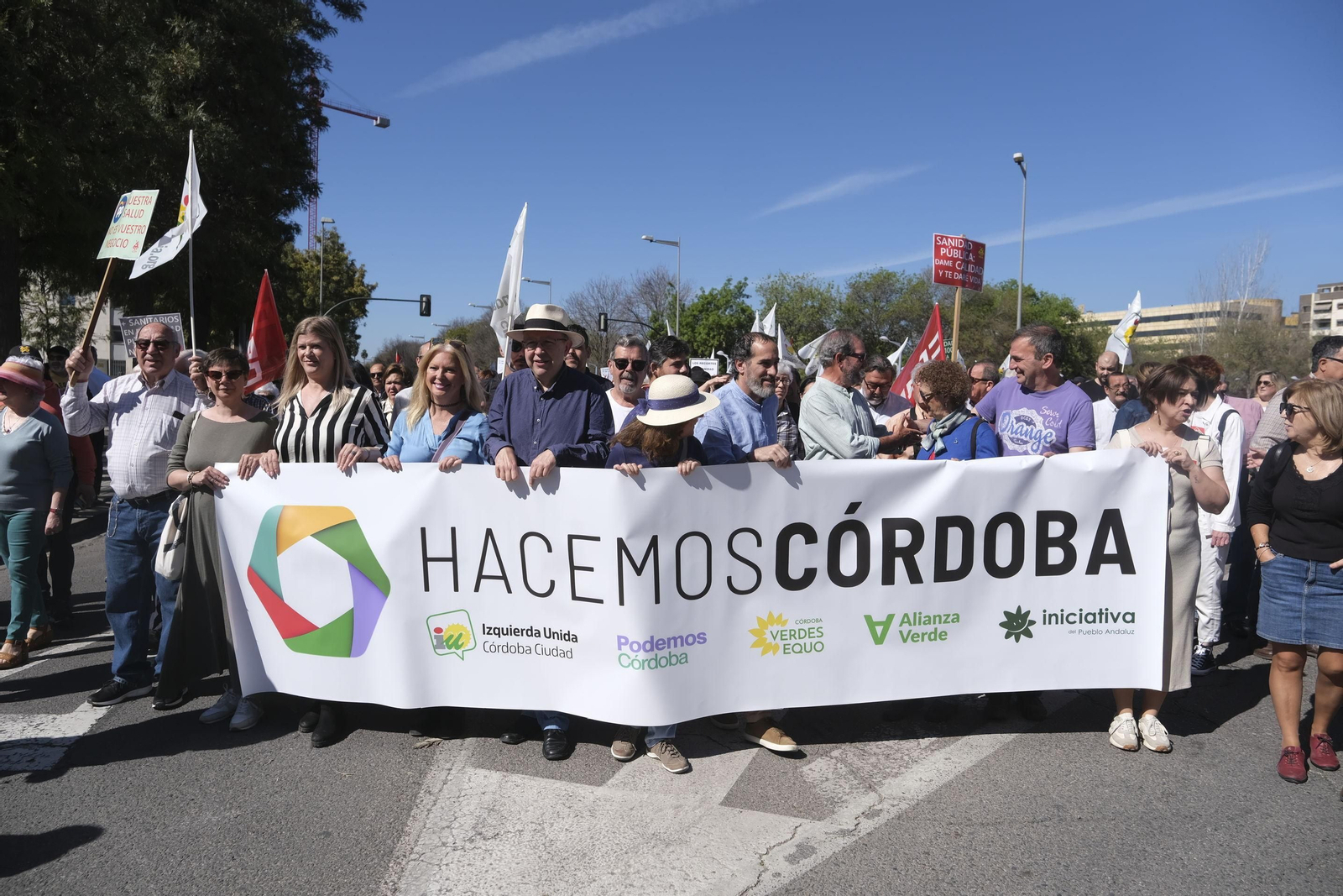 La manifestación en Córdoba por la sanidad pública y contra su privatización, en imágenes