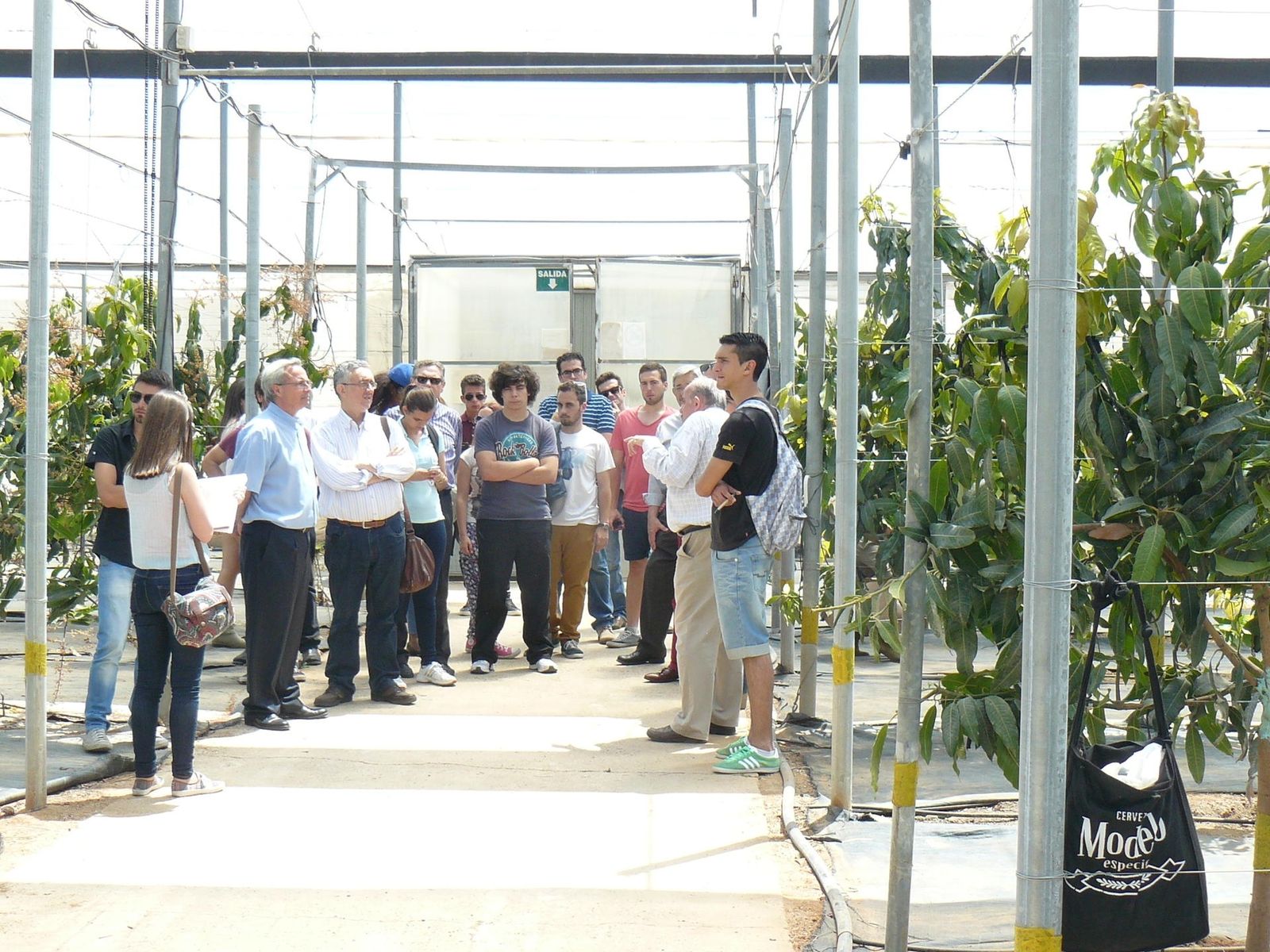 Imagen de archivo de una visita de alumnos de la UAL a la finca experimental UAL-Anecoop