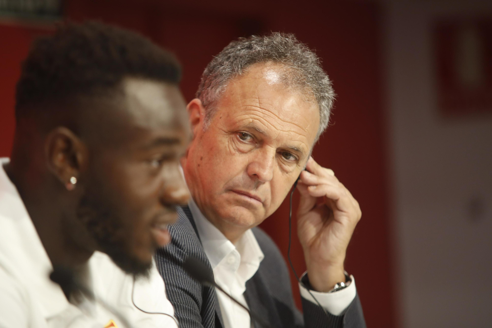 Caparrós, durante la presentación de Joris Gnagnon.