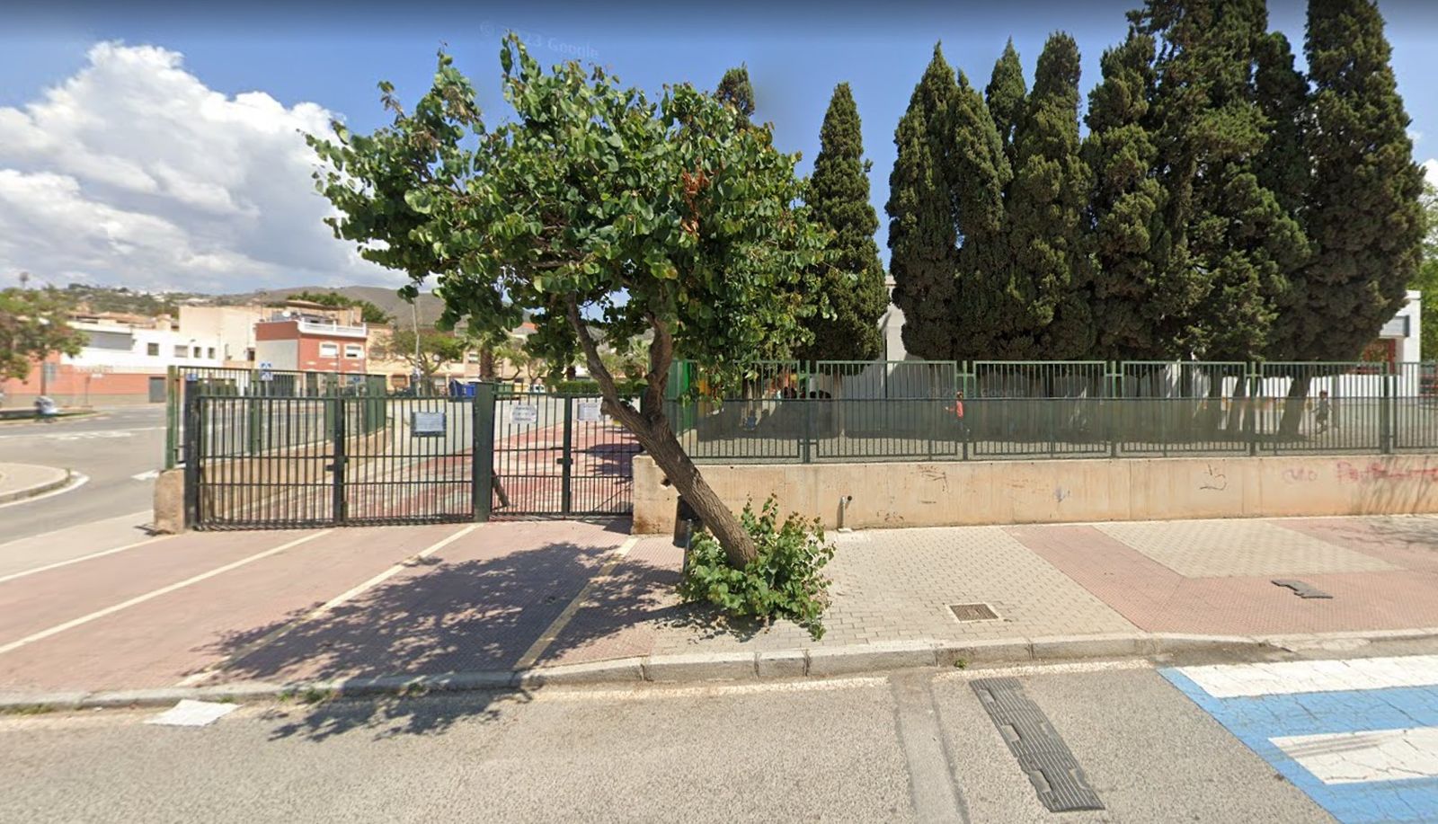 Exteriores del colegio