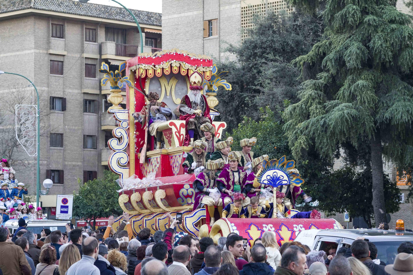 La Cabalgata de Reyes Magos de Sevilla, en imágenes