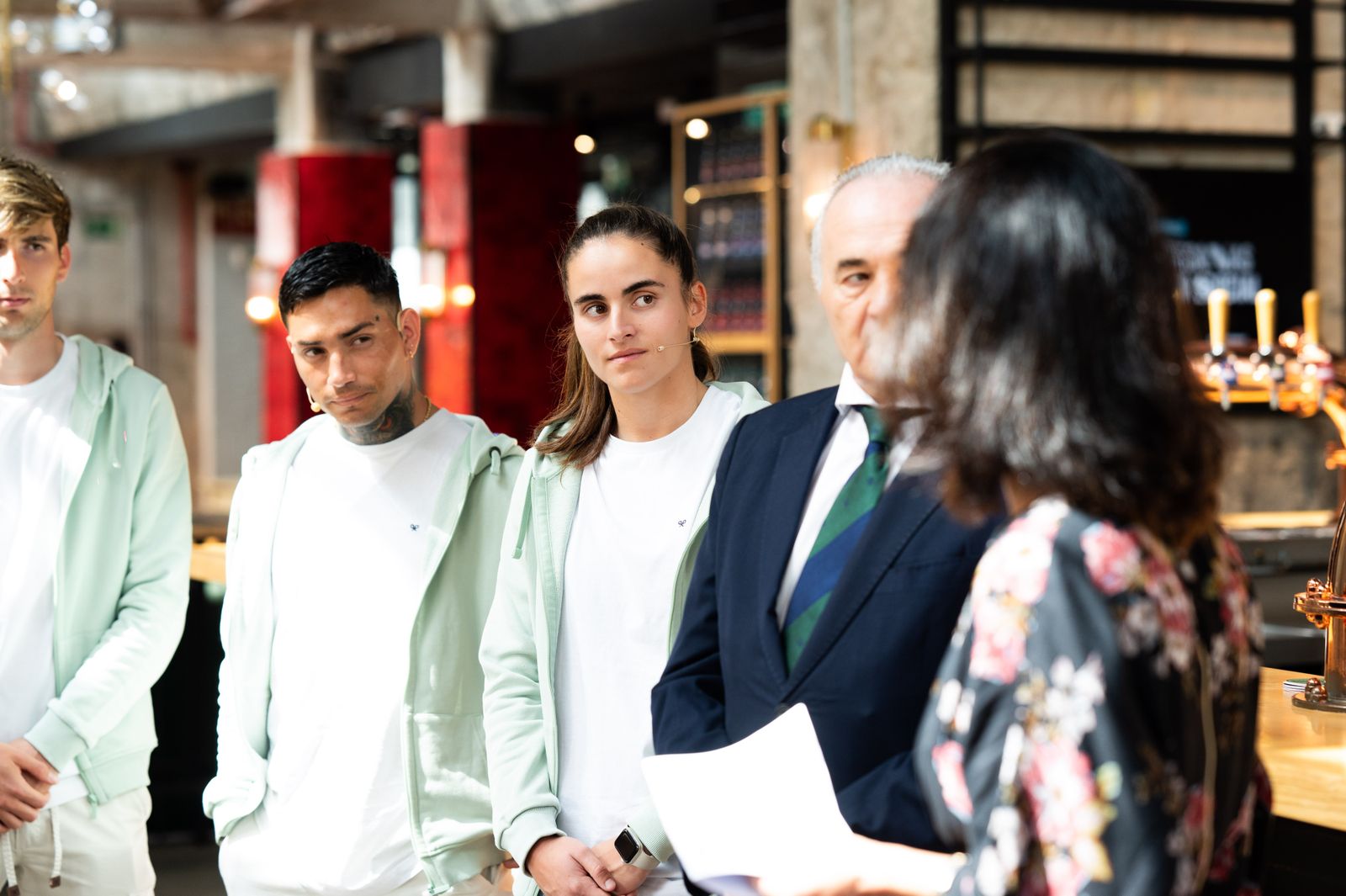 Las fotos de jugadores del Betis y del Sevilla en la Cruzcampo