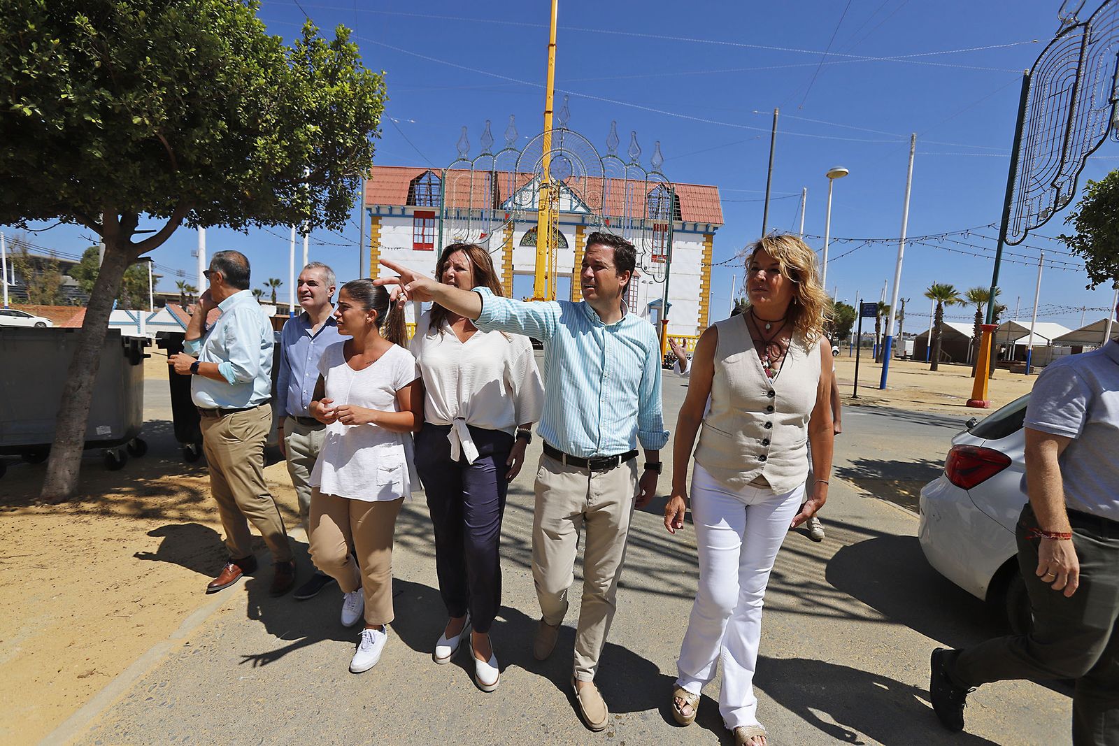 Los preparativos del recinto ferial para las Fiestas Colombinas de Huelva, en imágenes