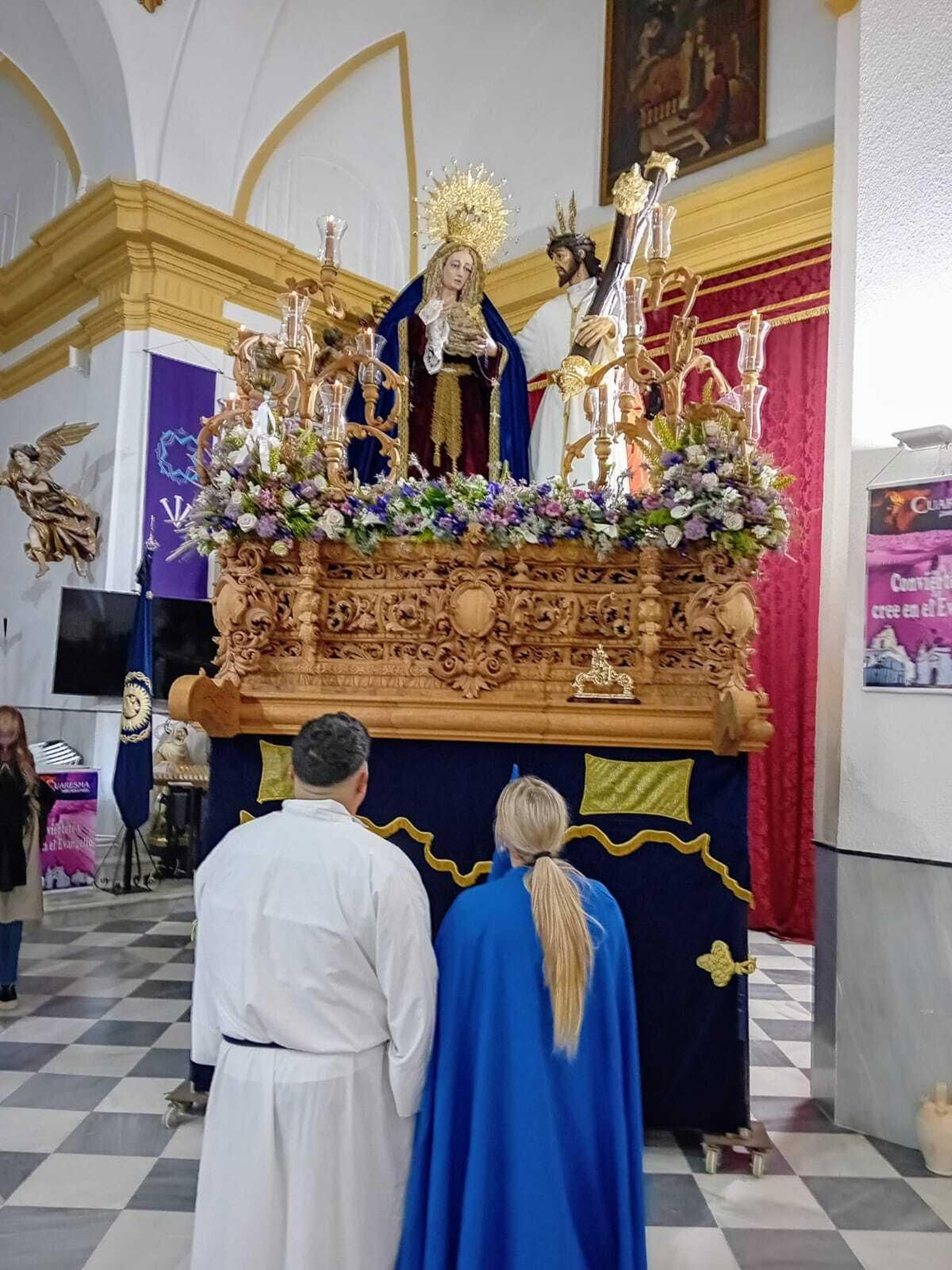 Las imágenes del Martes Santo en Chiclana 2024: El Amor y Afligidos