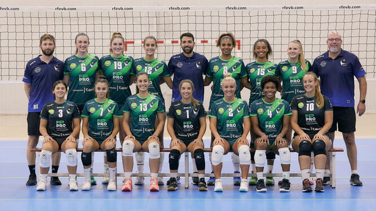 La plantilla del FP Pro Voley Cajasol para la inminente temporada.