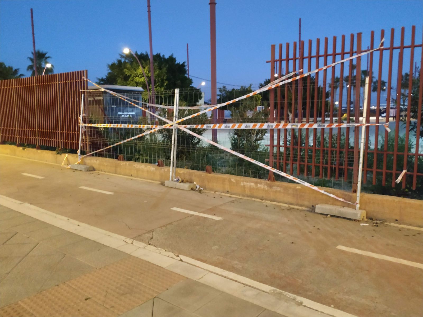 El recinto ferial de la Vega de Acá, en horas bajas