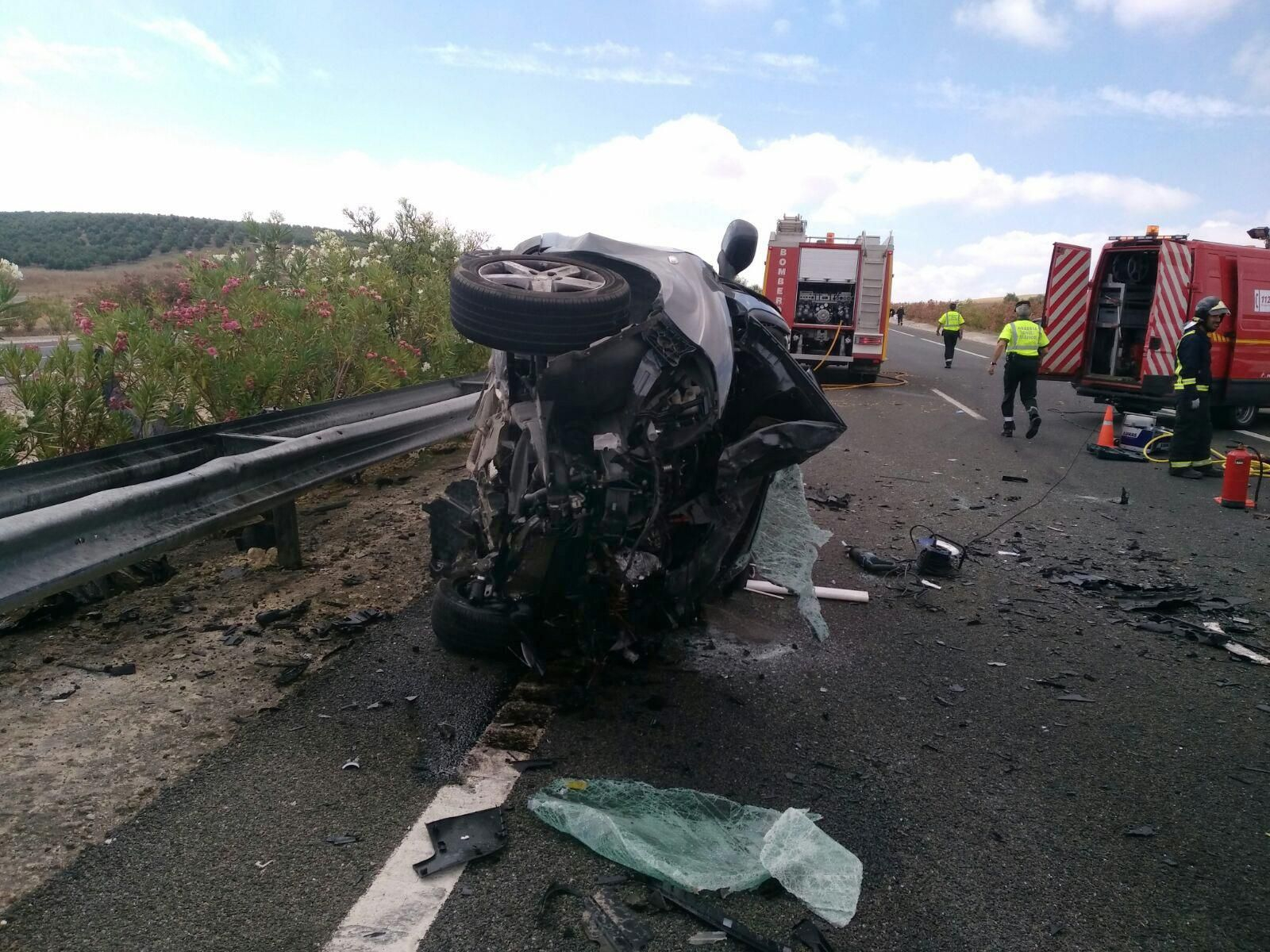 Detalle de uno de los accidentes producido el pasado año en las carreteras cordobesas.