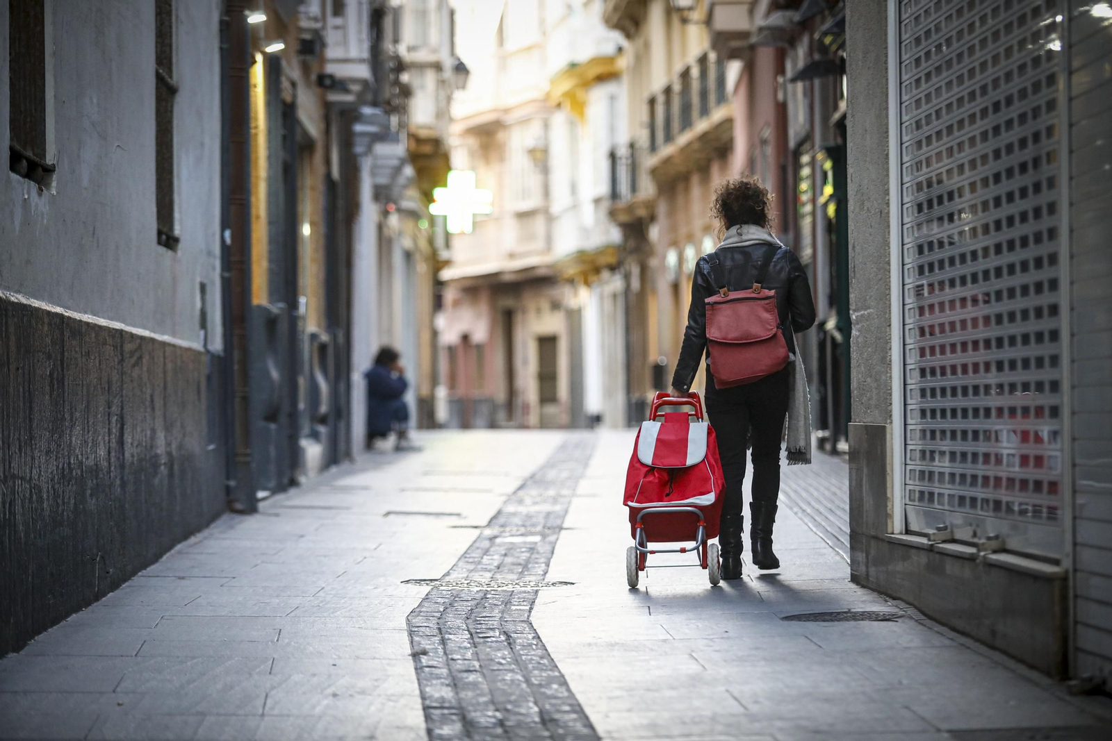 Imágenes del estado de alarma en Cádiz por el coronavirus durante la tarde del 16 de marzo