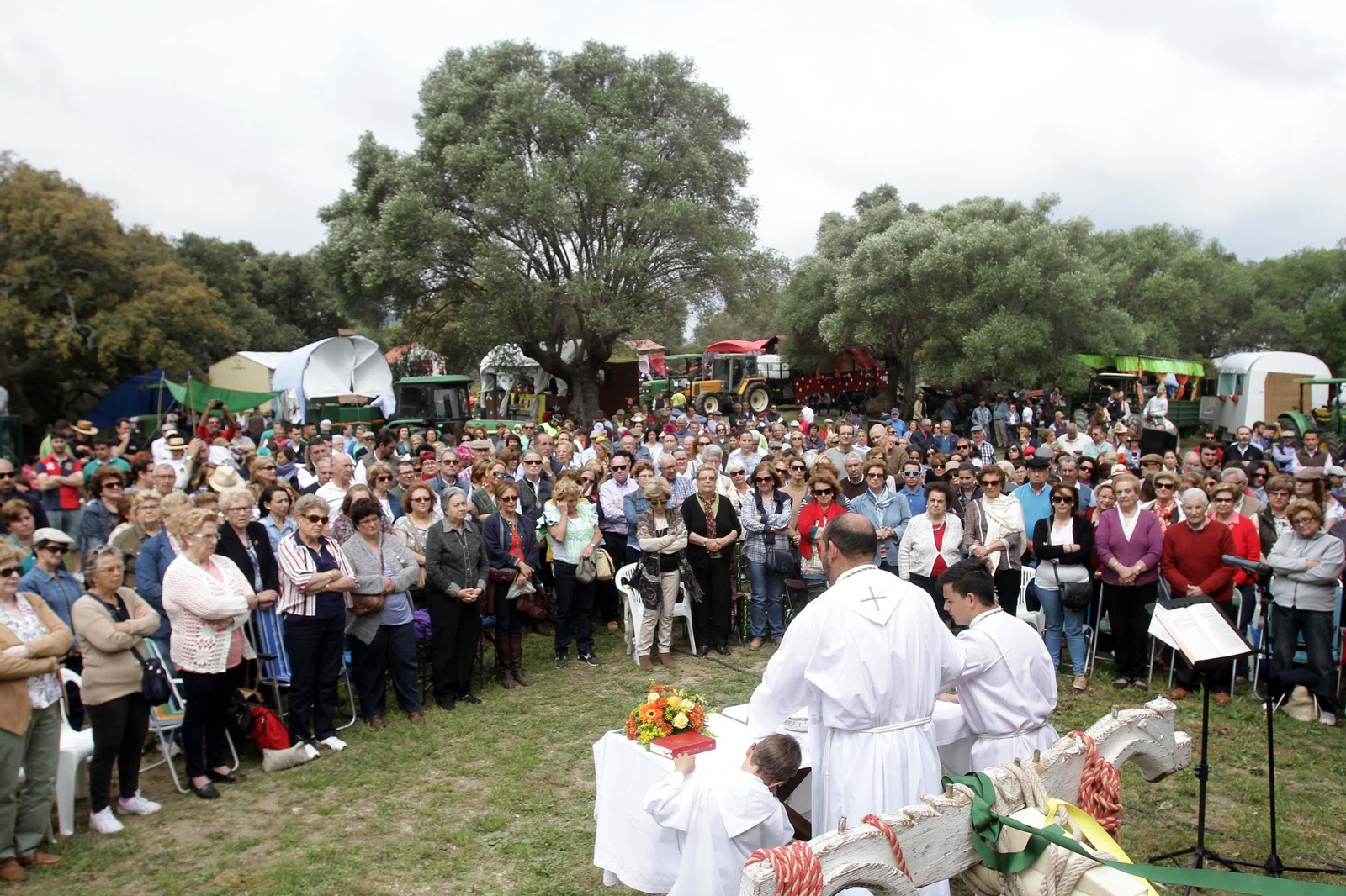 La misa de romeros de la romería de Los Barrios.