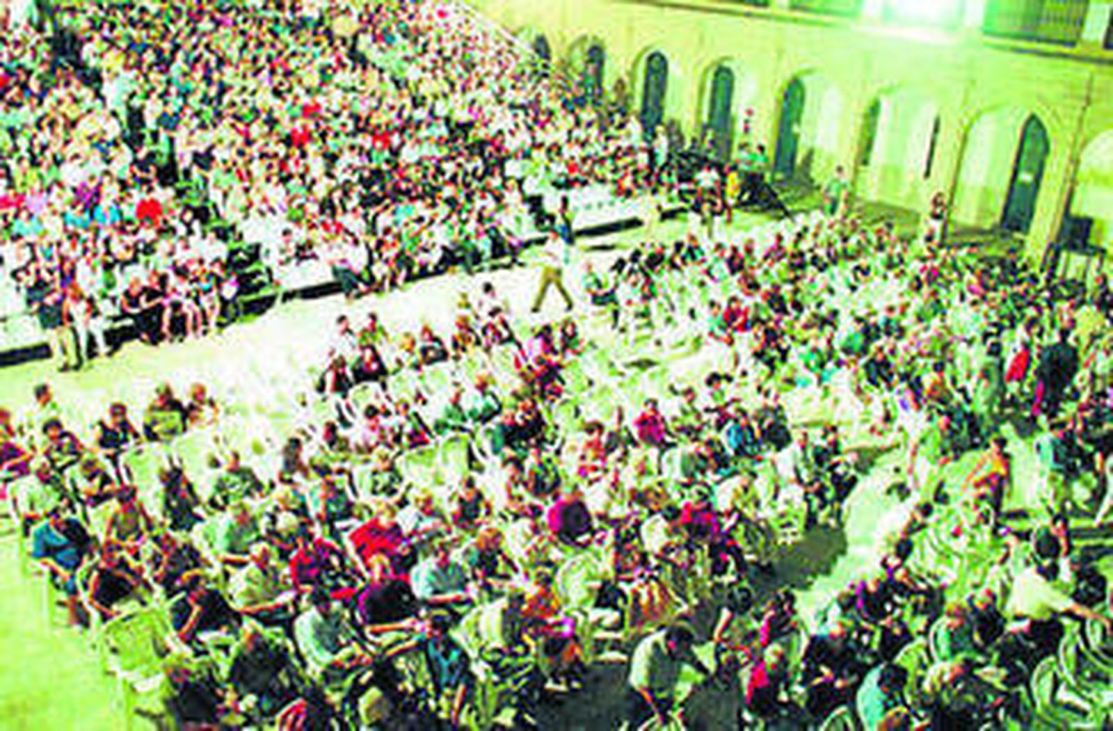 El festival de teatro de Comedias vuelve de nuevo esta temporada de verano al patio de San Luis Gonzaga.