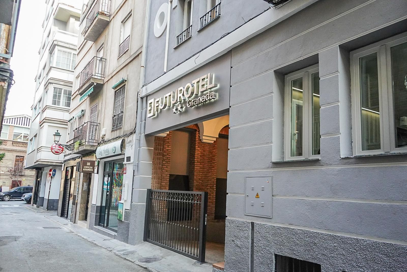 Descubre el interior del hotel impulsado por una Inteligencia Artificial en Granada: todas las imágenes