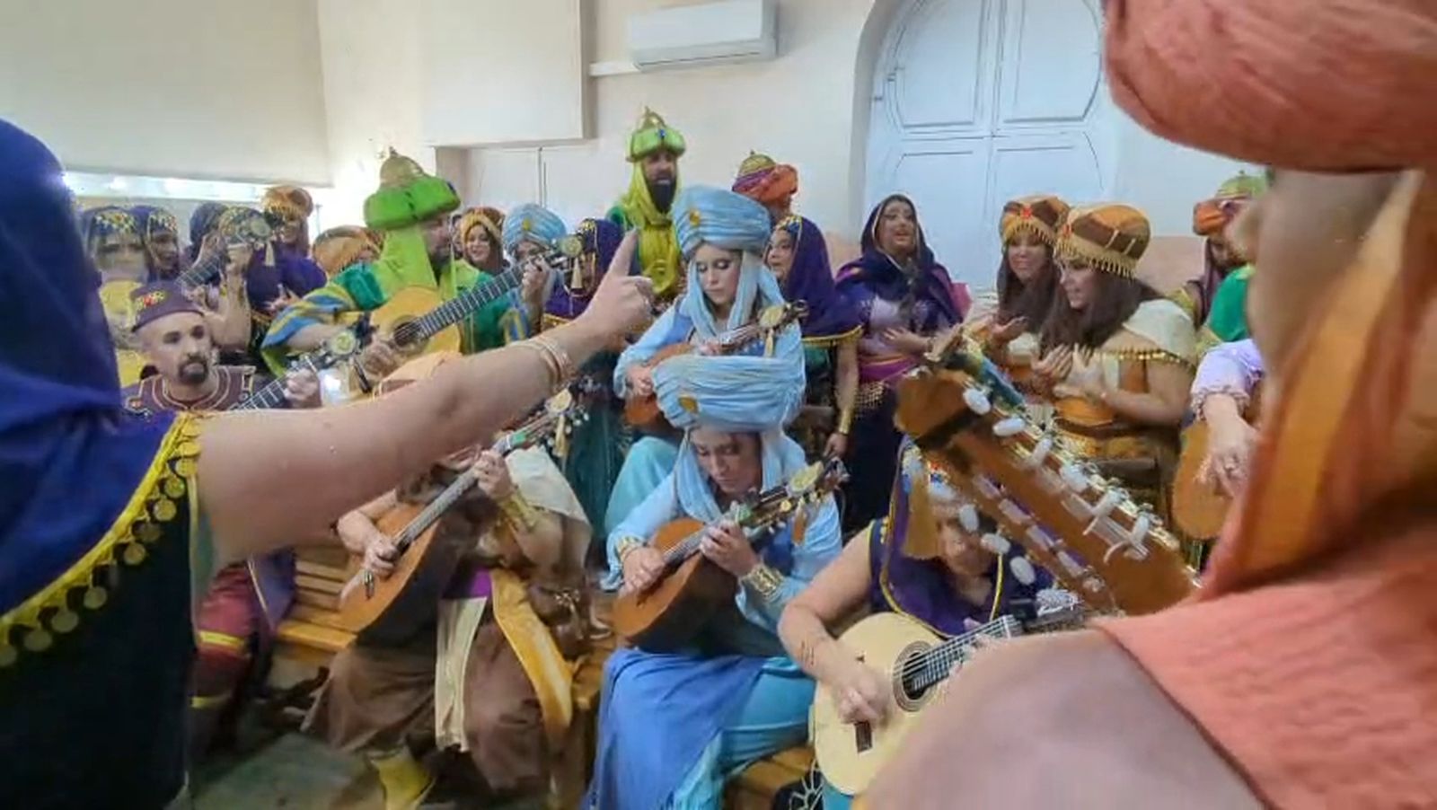 El tango a las mujeres del Carnaval del coro 'Las mil maravillas' en las preliminares del COAC 2026
