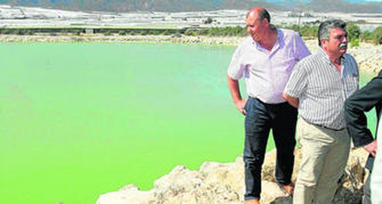 El nivel del agua ha aumentado de forma considerable en la Balsa del Sapo, algo que afecta a los vecinos.