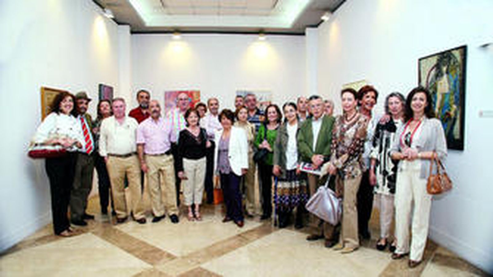 Artistas plásticos que exponen en la sala Vázquez Díaz de la Casa Colón.