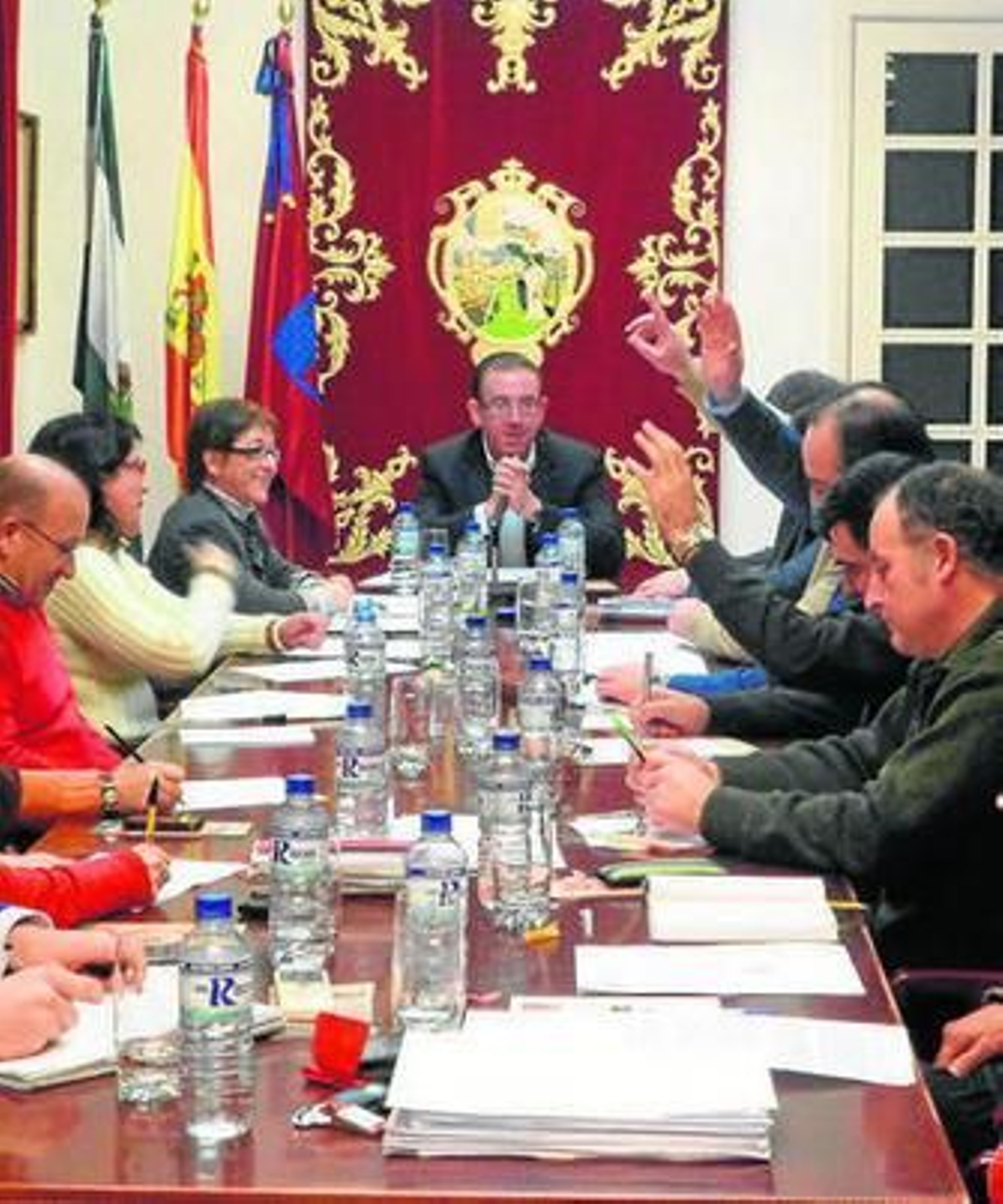 El PP votando en contra en el Pleno de noviembre.