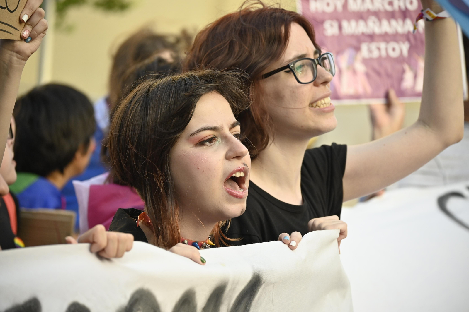 Las mejores imágenes de la manifestacióndel del Orgullo LGTBI en Huelva