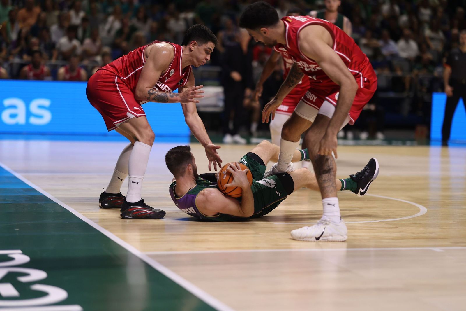 Imagen del partido de ida.