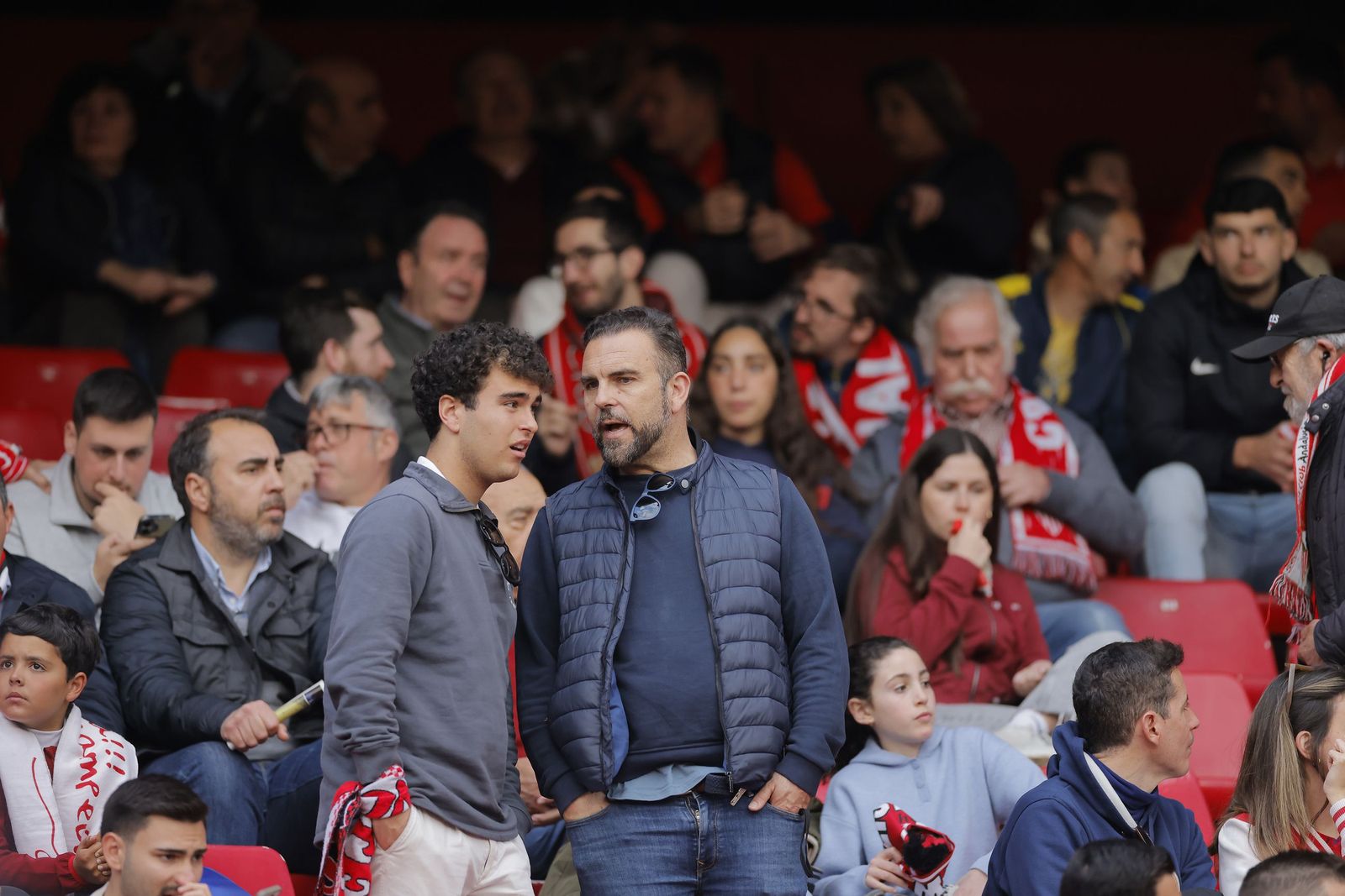 Búscate en las fotos del Sevilla fc - Rayo