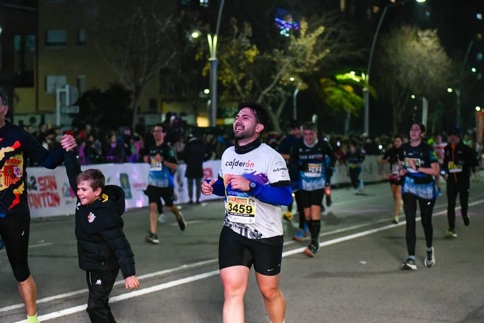 En imágenes: búscate en tu llegada a meta de la Carrera de San Antón 2025 (6)