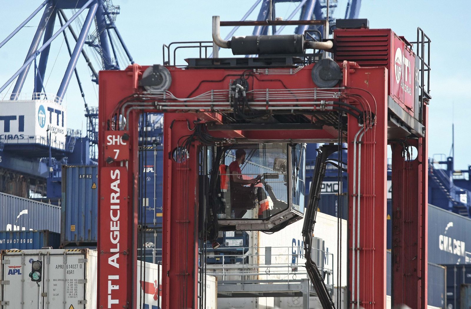 Un estibador en TTI Algeciras.