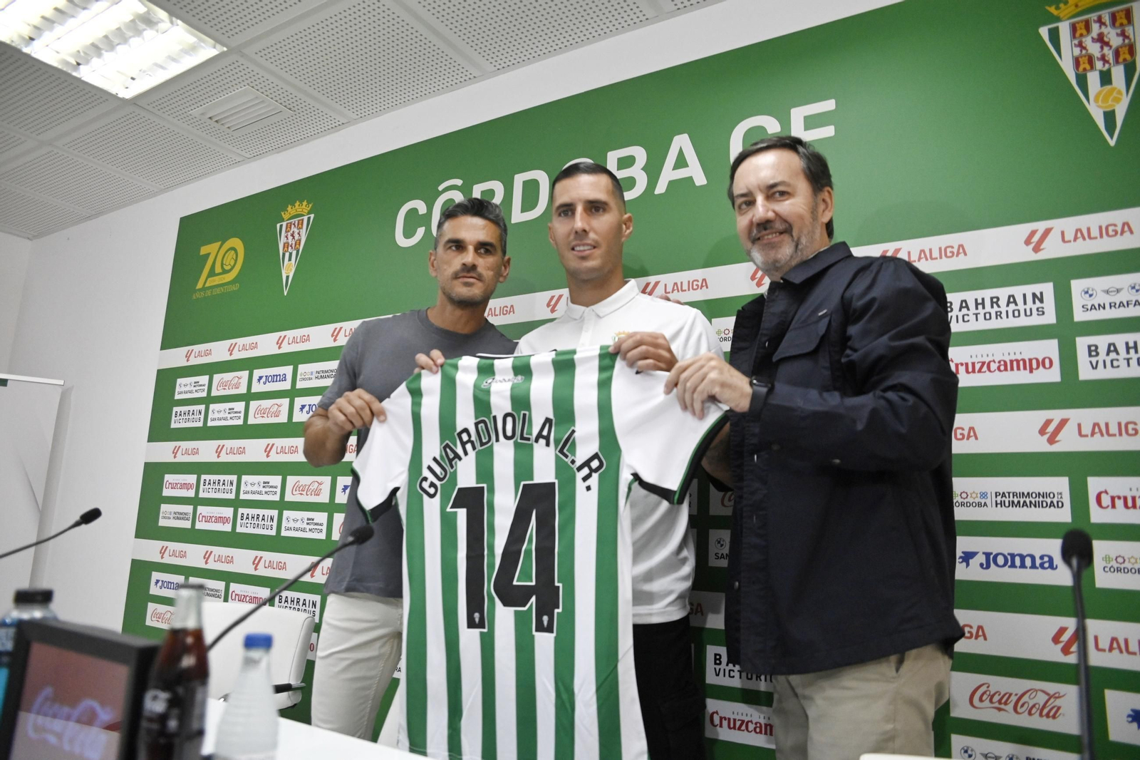 Las mejores fotos de la presentación de Sergi Guardiola y Dalisson como jugadores del Córdoba CF