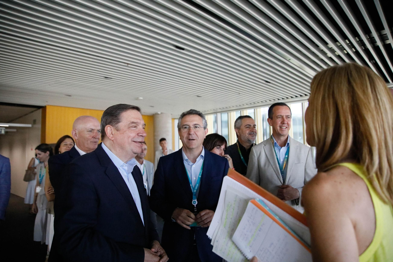 El ministro de Agricultura, Pesca y Alimentación, Luis Planas, visita el Centro Tecnológico Financiero del Grupo Cajamar en el Parque Científico-Tecnológico de Almería (PITA), en imágenes