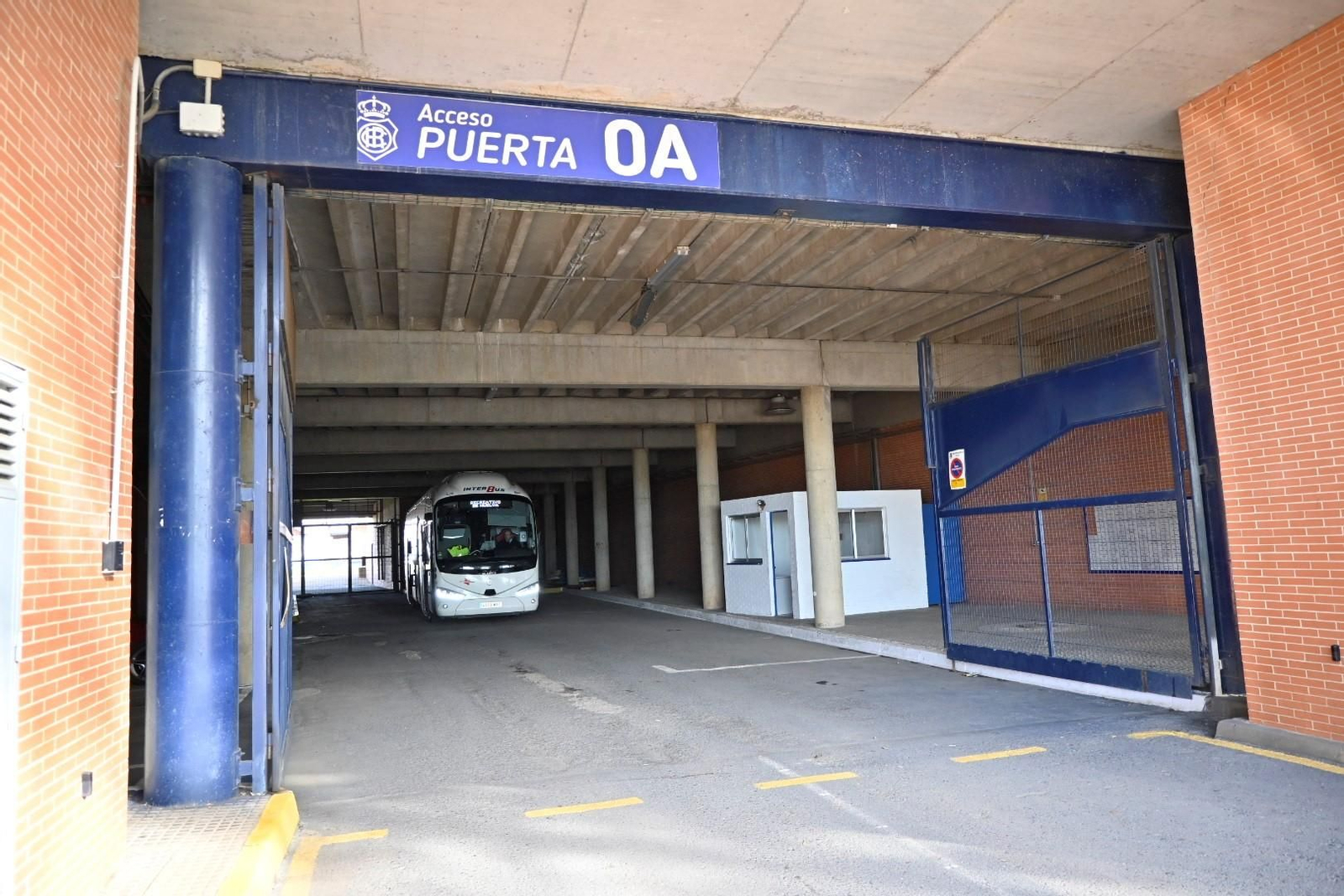 Imágenes de la salida del autobús del Recre hacia Jaén