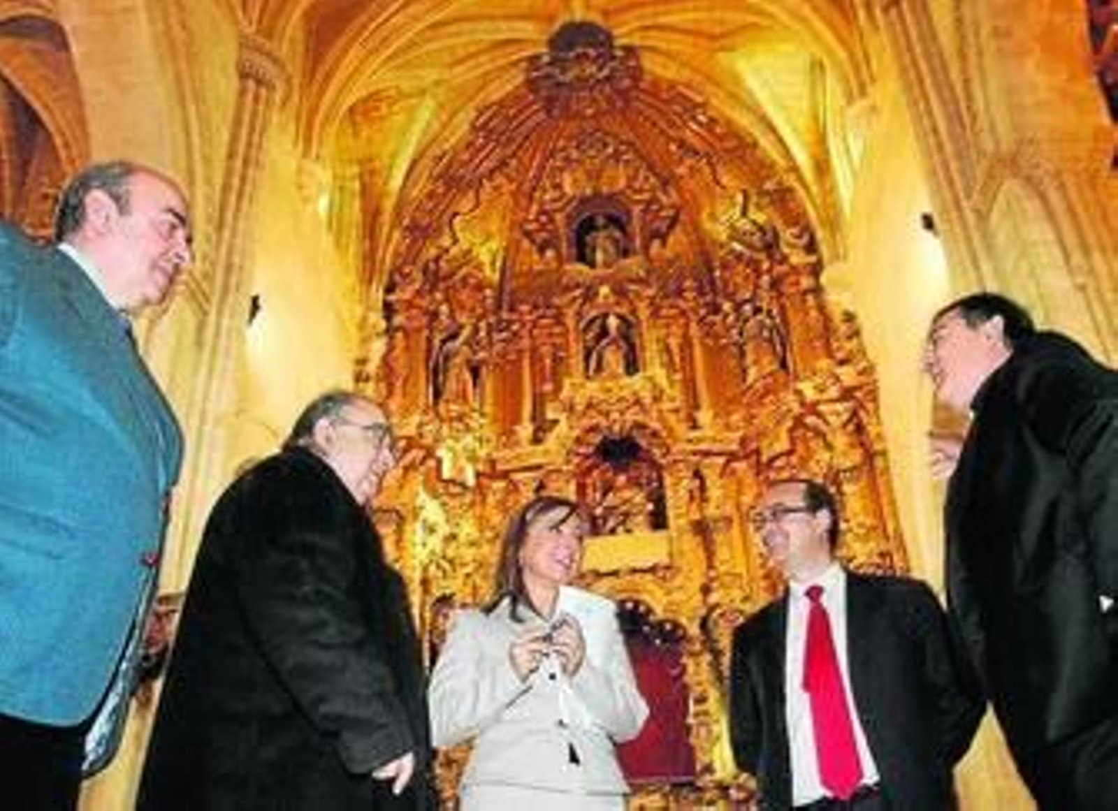 Repetto, junto con el obispo y la alcaldesa, en San Dionisio. Repetto, junto con el obispo y la alcaldesa, en San Dionisio.