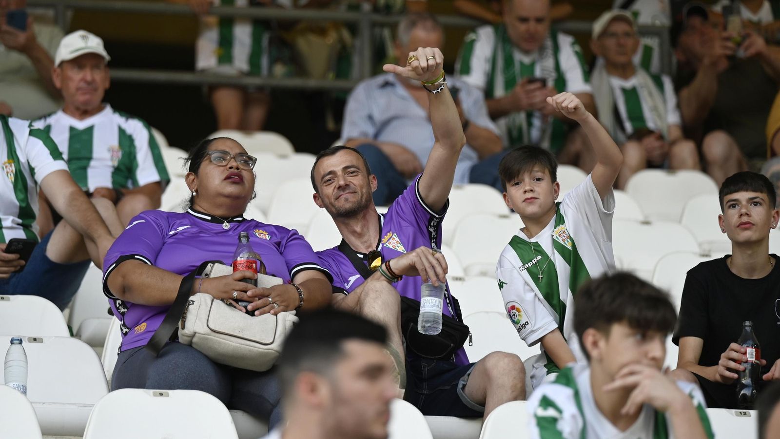 Las mejores fotos del ambiente en El Arcángel para el Córdoba CF - Albacete
