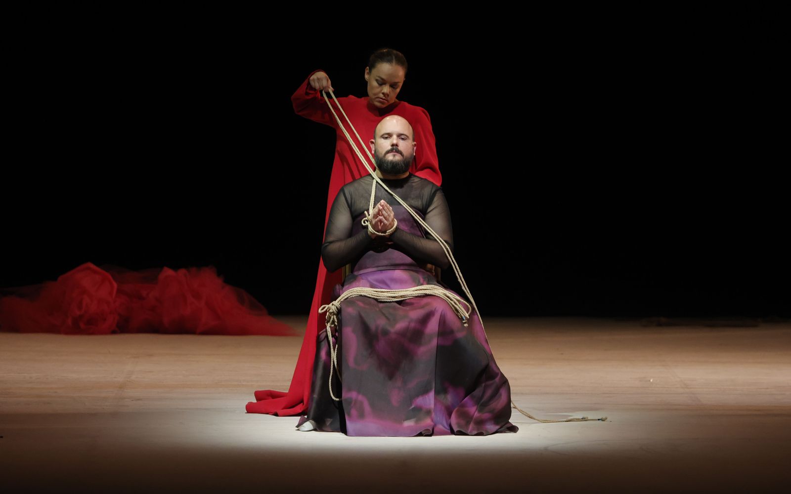 Las imágenes del espectáculo de Rocío Molina en la Bienal