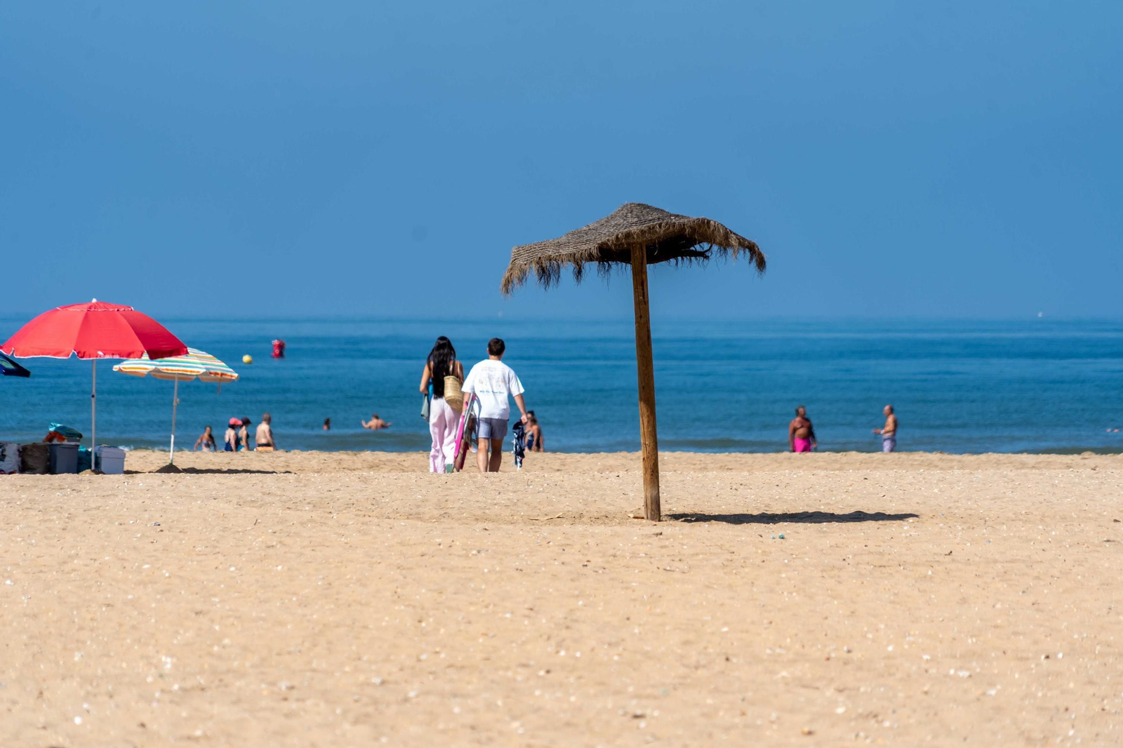 Ambiente de las playas de Punta Umbría la mañana del sábado 9 de agosto