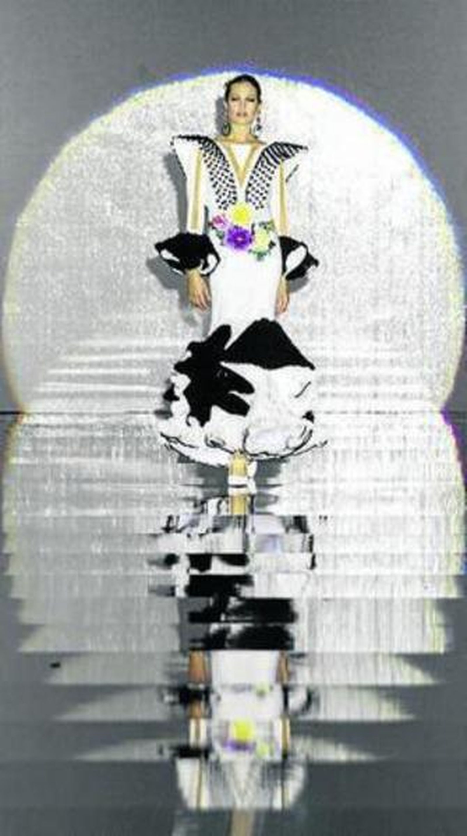 Las modelo Noelia López, en el desfile de Javier García.