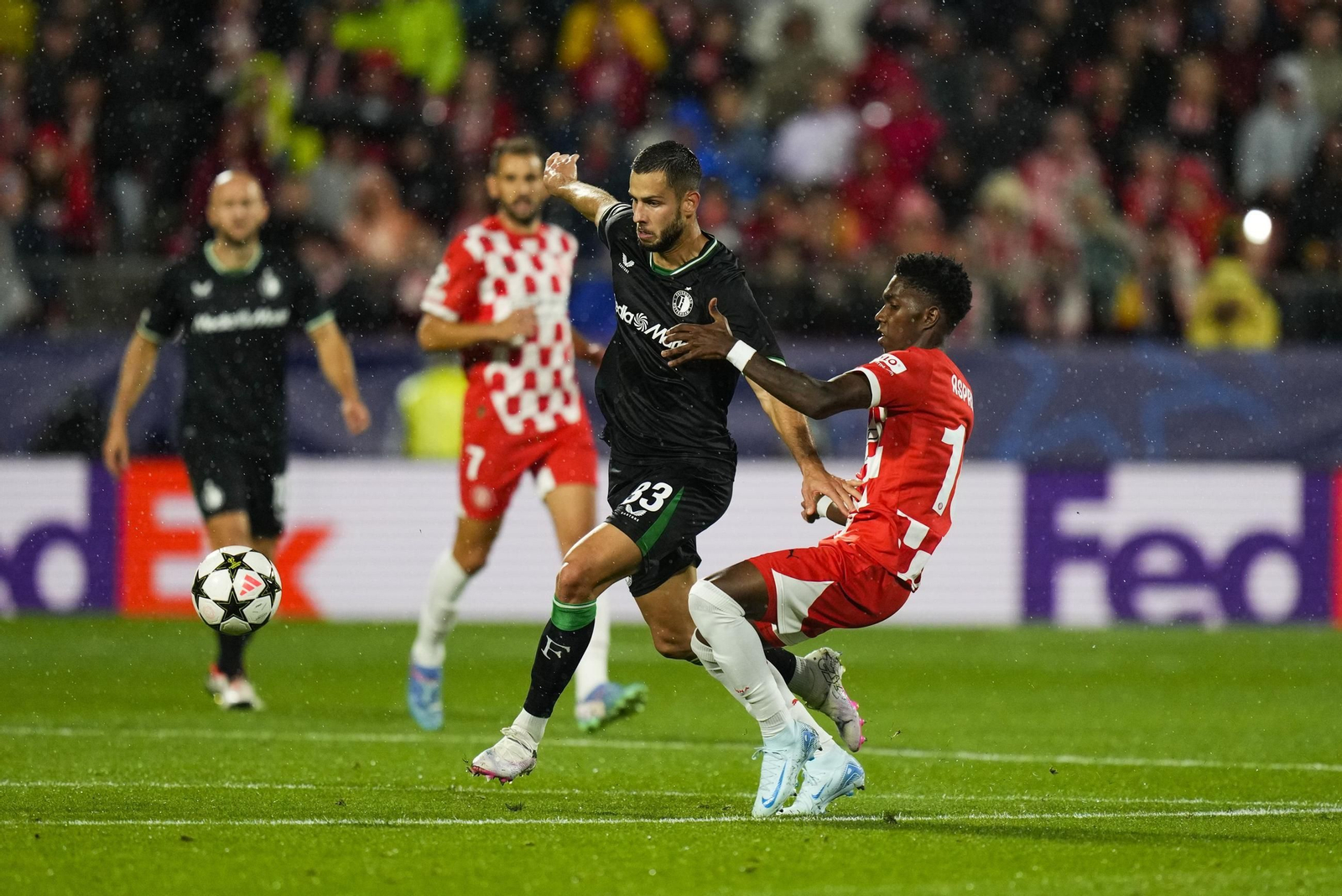 El Girona-Feyenoord de la Champions League, en fotos