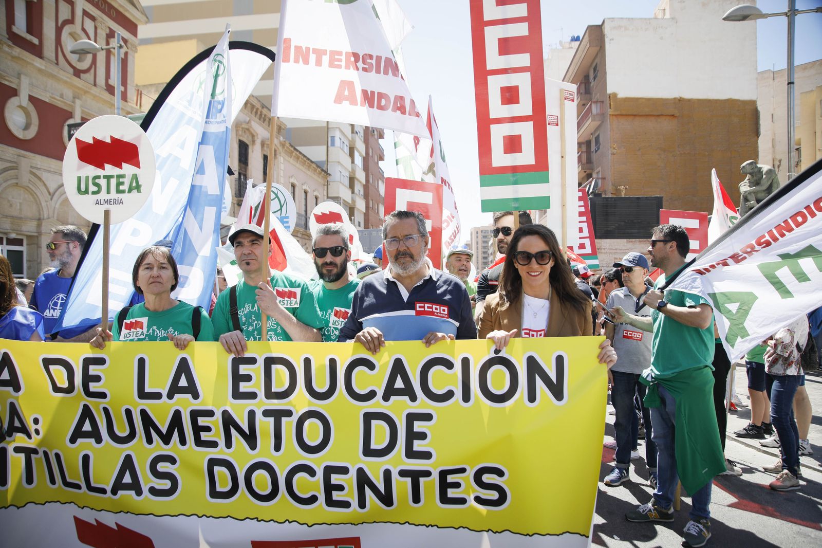 Las imágenes de la HUELGA DOCENTE de Almería