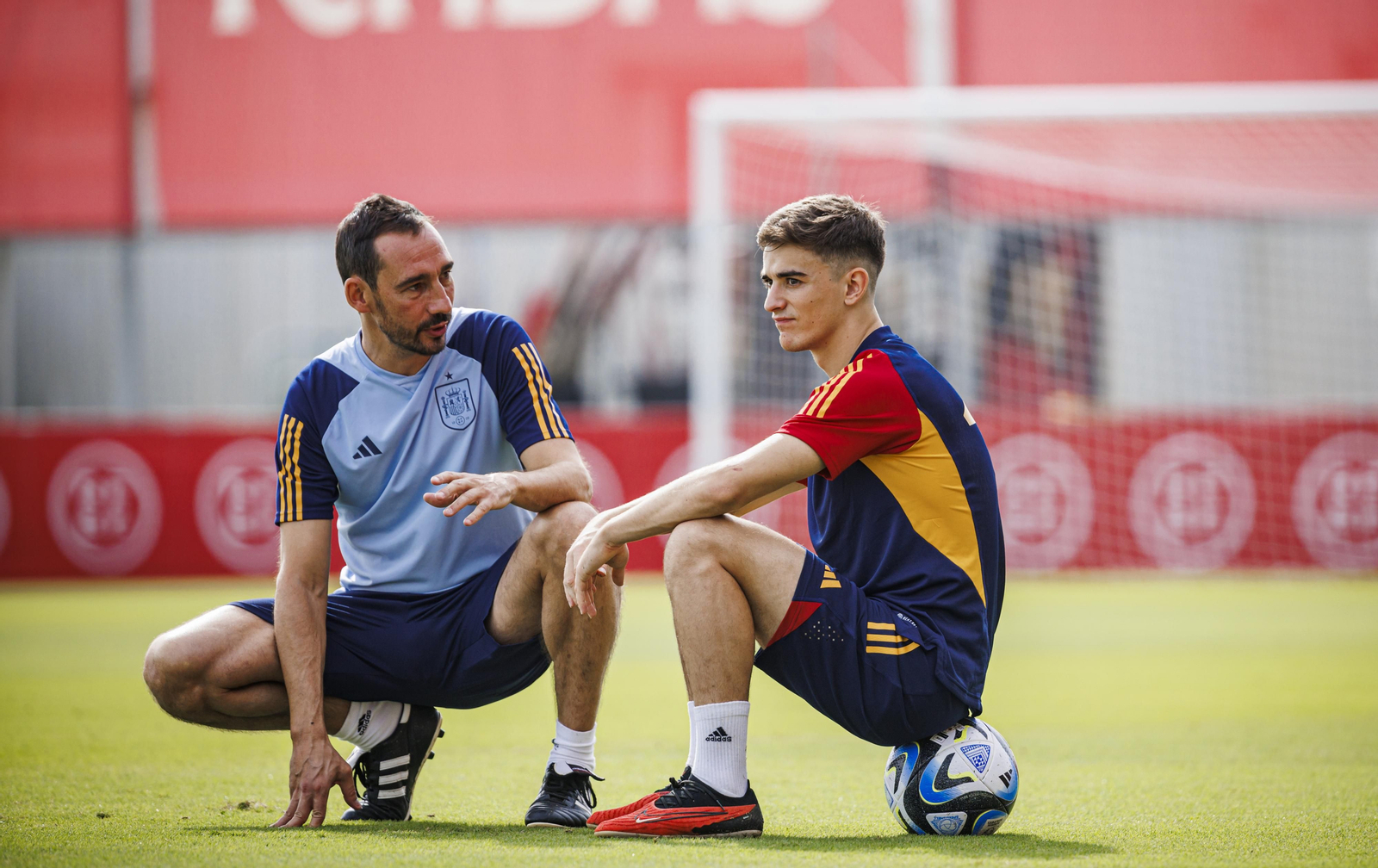 El entrenamiento de la selección en el estadio Jesús Navas
