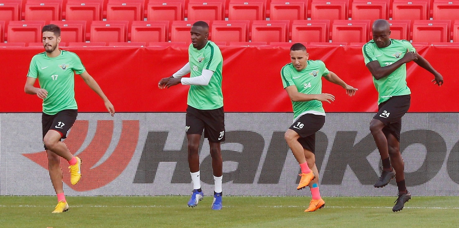 Guler, Sissoko, Regattin y Nounkeu se ejercitan en el Ramón Sánchez-Pizjuán.