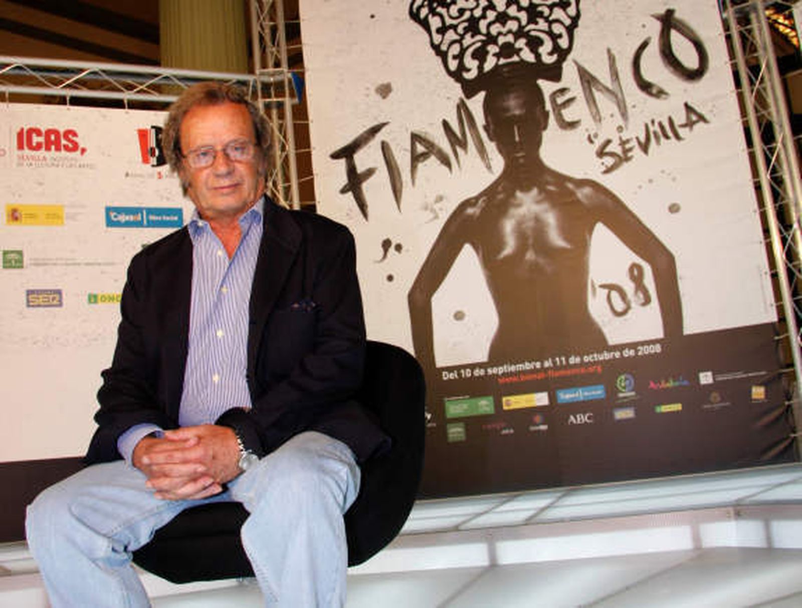 Serranito evoca con su guitarra la convivencia entre culturas